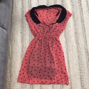 Vintage looking polka dot mini dress